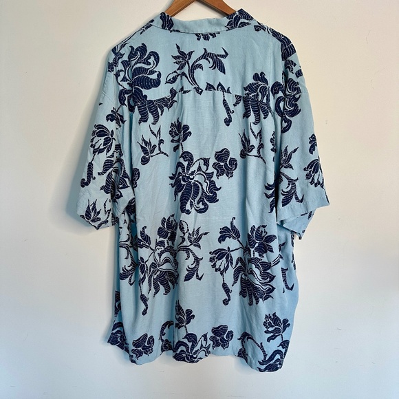 Tommy Bahama Mens Camp Silk Short Sleeve Button Up Blue Floral Shirt Sz XXL - Picture 2 of 7